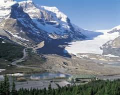 Columbia Icefields Centre